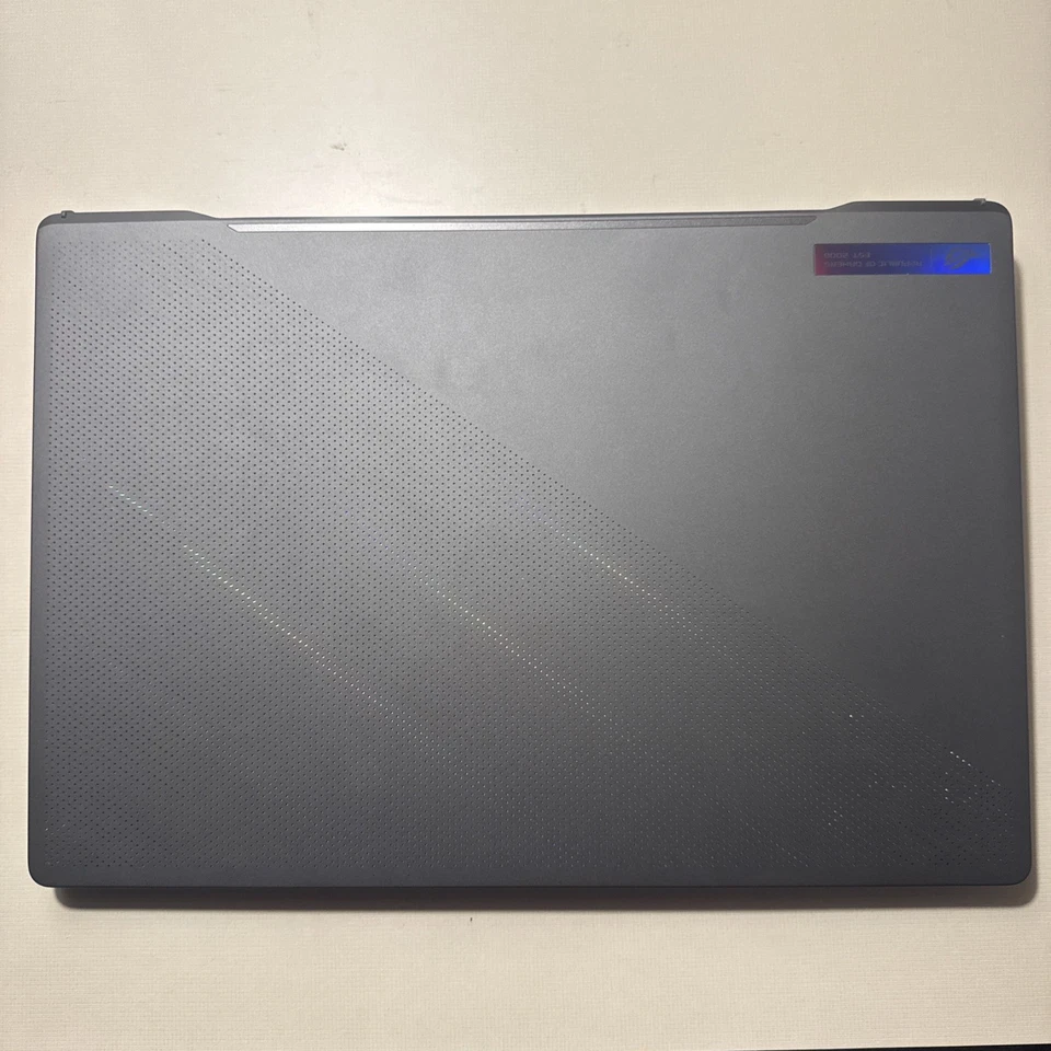 ASUS ROG Zephyrus G16 16" Gaming Laptop Intel Core I7, NVIDIA RTX 4060, 165Hz - Image 4 of 4