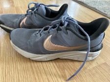 Nike Star Runner 4 shoes, girl-sz 5.5Y, Blue, rose gold good used condition