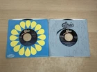 Michael Jackson: Vinyl 45 RPM 7” Lot of 2 - Beat It, Wanna Be Startin’ Somethin’