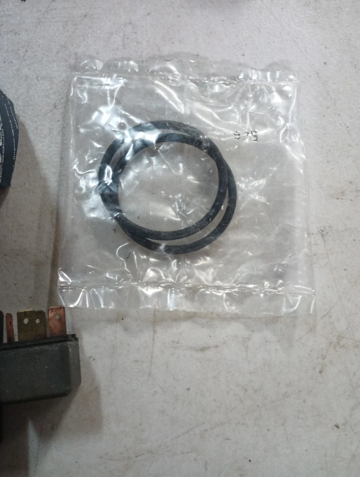 Lote Relés Filtro Combustible Bosch Audi 4000 N 4106 Bujía Foto 3 de 4