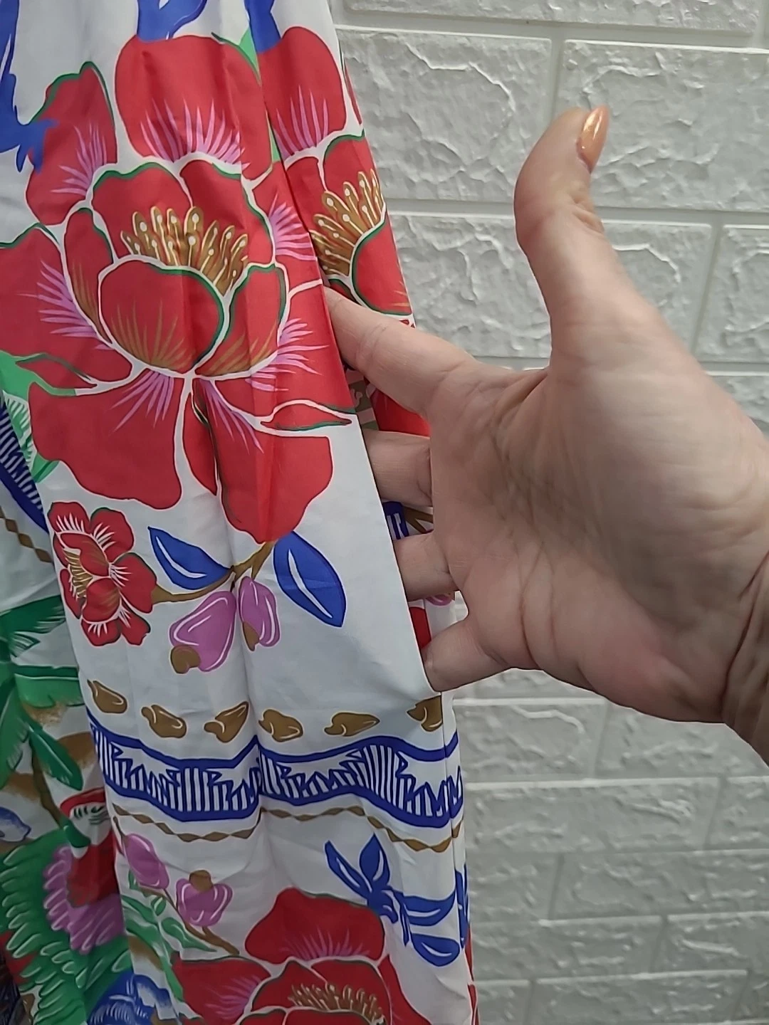 OFF WHITE Maxi abito smanicato nuovo Farm Rio fiori spiaggia bianco sporco taglia large