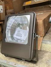 New American Electric 175W UltraFlood Series 75 Heavy Duty Floodlight 23”x19.5”