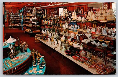 Interior~Frankenmuth Michigan~Bavarian Inn Gift Shop Scene~Vintage Postcard