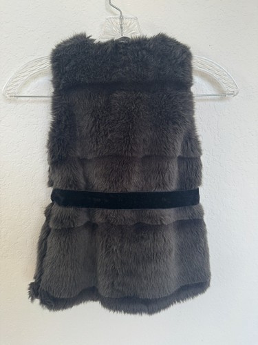 Zara Outerwear Collection Charcoal Dark Gray Faux Fur Girls Kids Vest 5 - Picture 2 of 3