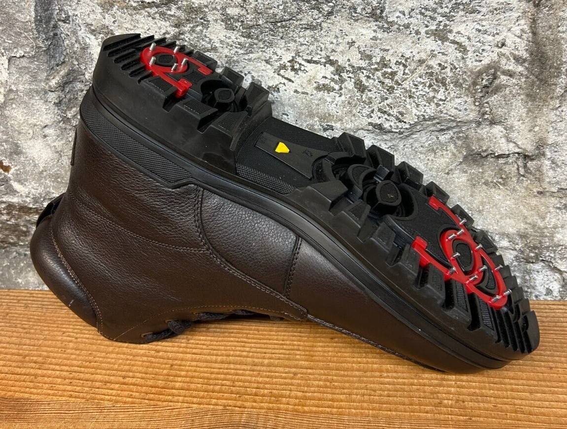 TUNDRA MENS WATERPROOF BOOTS  display picture 1