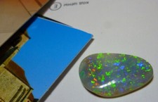 Half black opal lightning ridge Australia. 4,5 ct