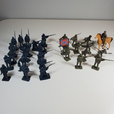Civil War Lot of 30 1/32 Soldiers Confederate Union Plastic Figures 54 mm