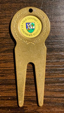 Vintage Old Course St. Andrews Scotland Ball Marker Divot Tool w Crest / B378