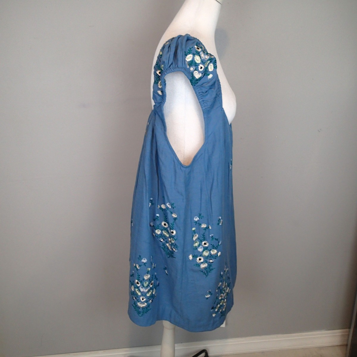 sachin and babi light blue dress Off-White Flower Embroidery Scalloped Mini Dress