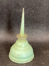 Thumb Oil Squirt Can Small Green 4x2 Small Appliance Sewing Machine VTG