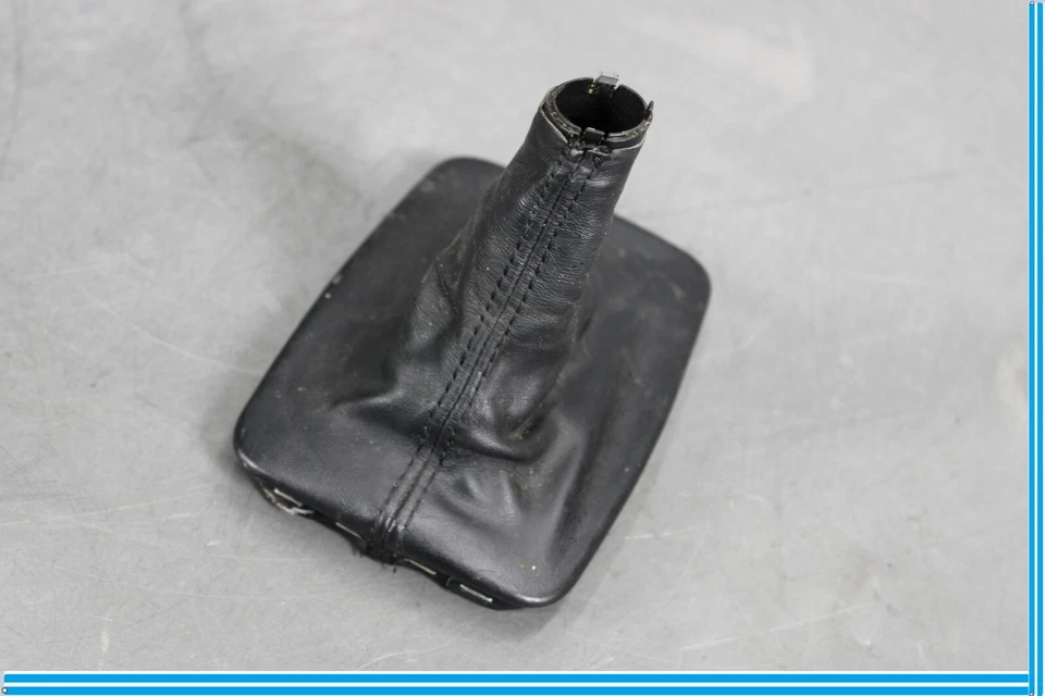 12-14 梅赛德斯 E350 E400 E550 C300 W204 变速器刀盖黑色 Oem — 第 3/4 张图片