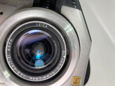 Panasonic LUMIX DMC-LC40 3.9MP Digital Camera Silver Leica 21mm