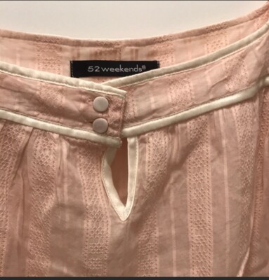 Junior s light peach square neck top EUC