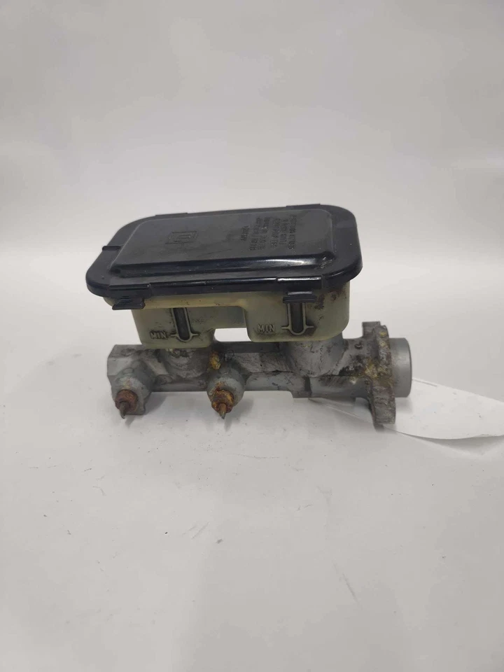 Главный цилиндр 1995-97 Chevrolet S10/S15/Sonoma 10810023 - Изображение 3 из 4