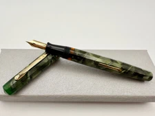 WAHL EVERSHARP DORIC LINED GREEN FOUNTAIN PEN EF 14K
