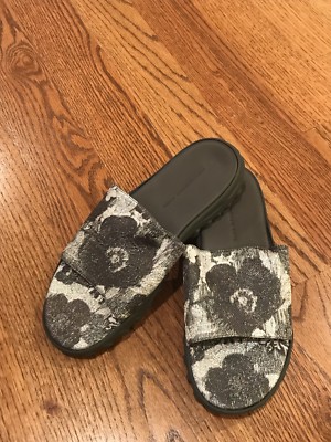 AUTHENTIC Christopher Kane Floral Shiner Slide Flats Sandals Sz.40, 10 NEW