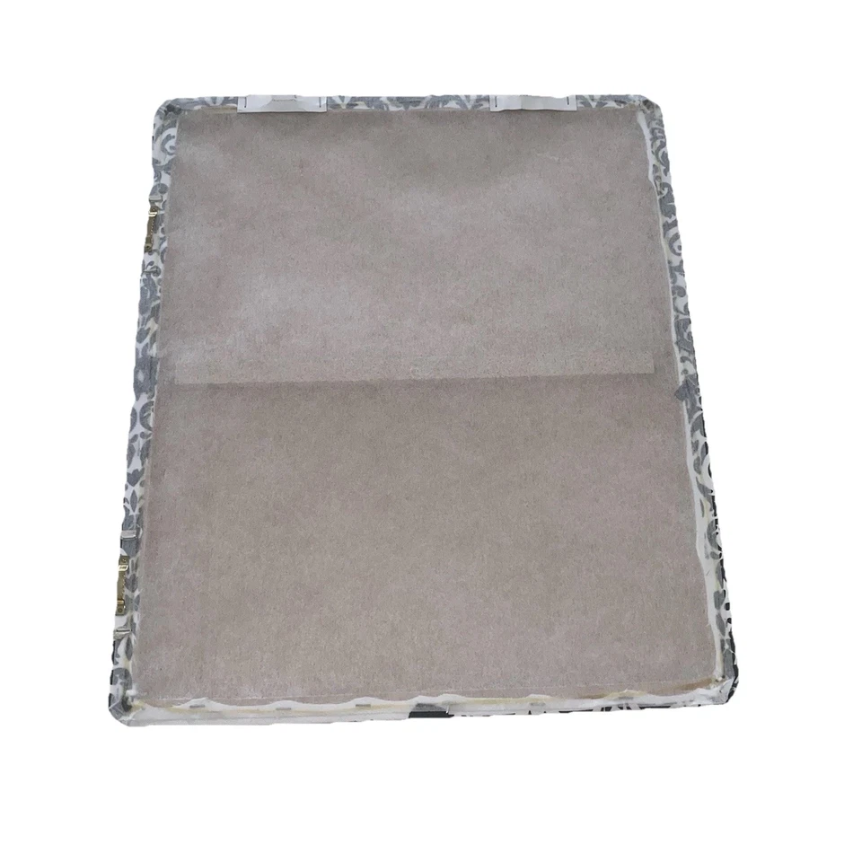 Damask French Memo, Bulletin, Vision, Photo, Note Board Black & White Fabric - Image 2 of 4