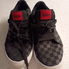 black and gray checkered Vans Seldan skate Size Youth 4.5