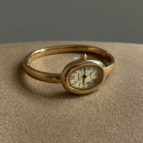 Luxury Gold Round Bracelet Watch For Women, Small Quartz Women Watch Jewelry - Picture 2 of 3
