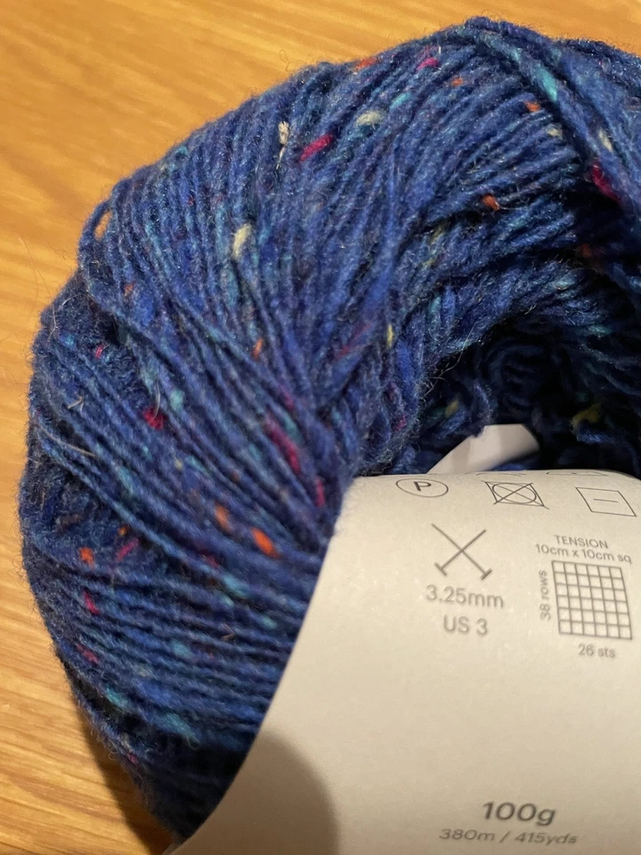 1 ball x 100g Debbie Bliss Fine Donegal Tweed in Sh 017 Lapis Lazuki Bright Blue - Image 3 of 4