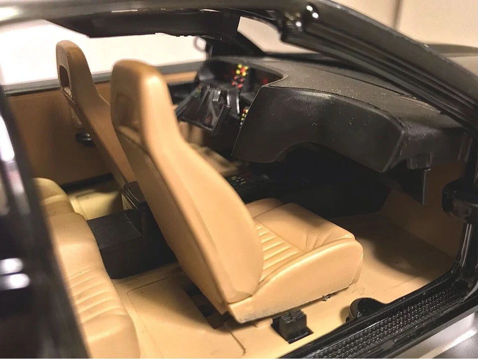 Skynet Aoshima 1/18 KNIGHT RIDER K.I.T.T. ,PVONG FLASHER Diecast - Image 4 of 4