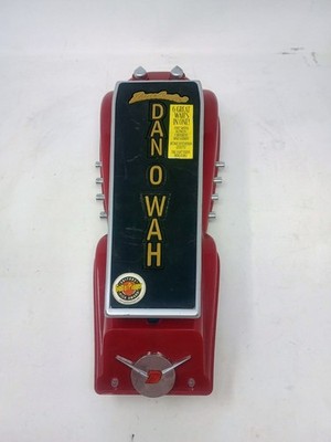 Danelectro Dan O Wah Electric Guitar Pedal Hotrod Red Player's Pick Award