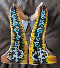 Western Stirrups - Twisted Angled Lightweight Aluminum - Never Give Up Motiff