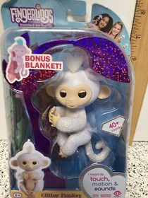 Fingerlings Baby Monkey Glitter Girl Sugar with Bonus Blanket (brand new in box)
