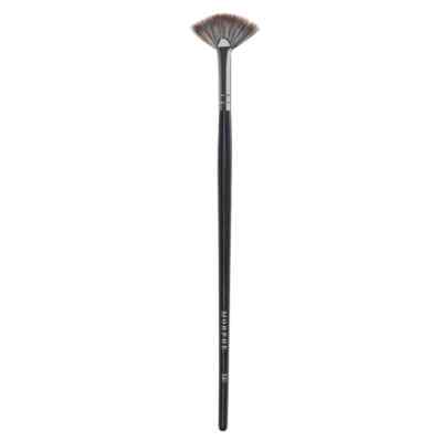 Morphe E40 - EYELASH FAN BRUSH  (BRAND NEW)
