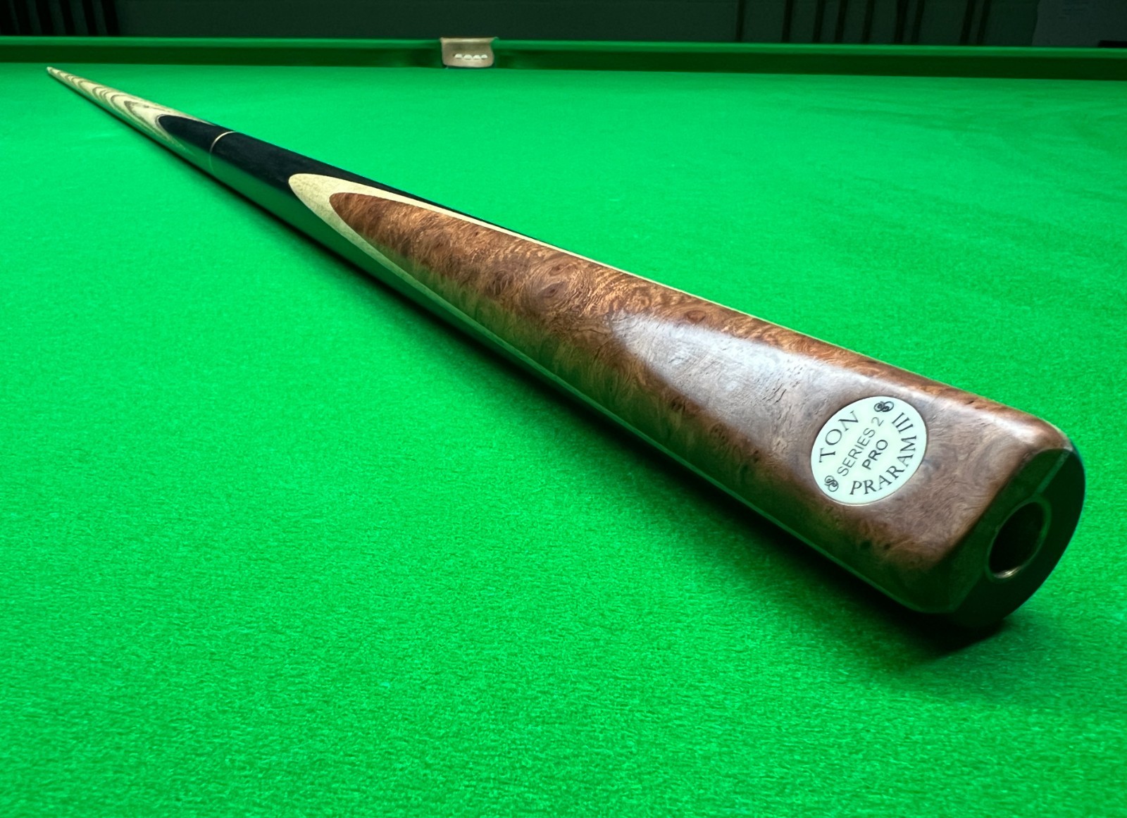 TON PRARAM III - SERIES 2 - 3/4 SNOOKER CUE - 58" / 9.7mm / 17.8oz