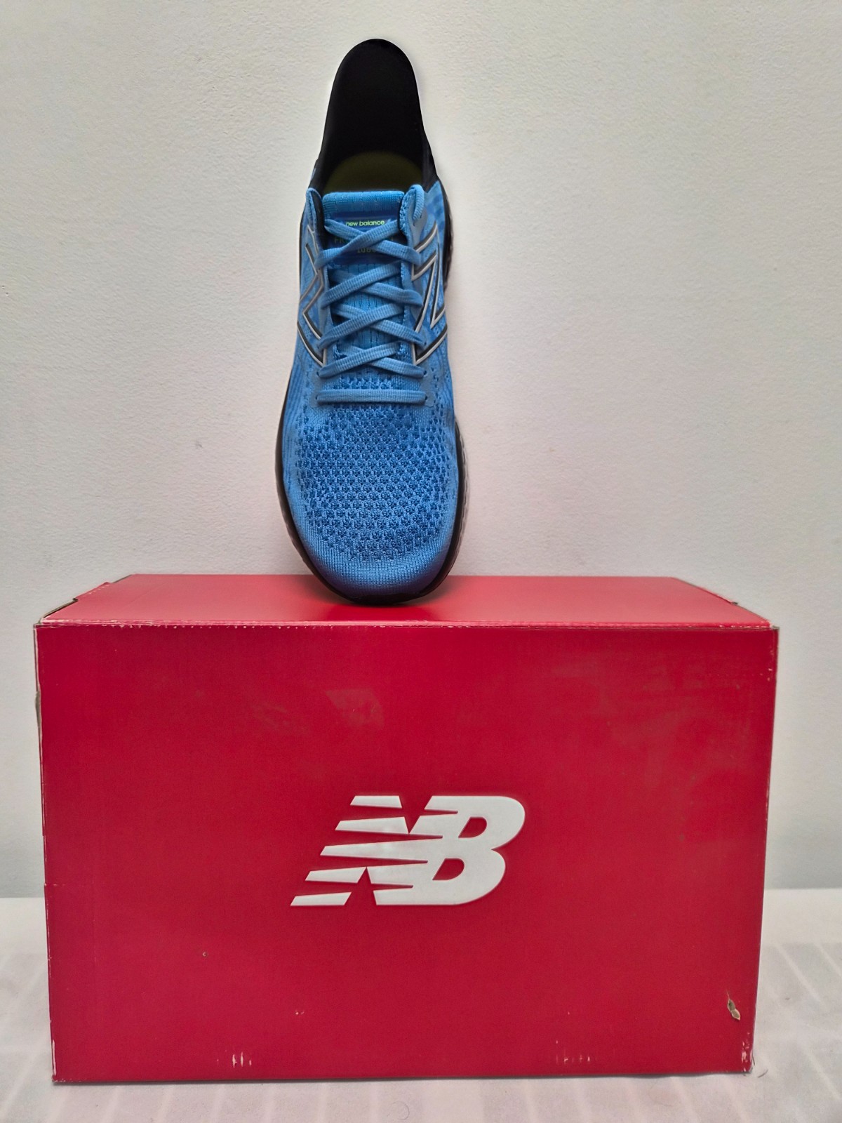 NEW BALANCE M1080H11 Men's NEW Medium Width Size 9.5 Only image 2