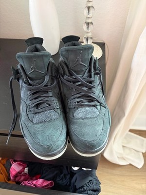 Size 12 - Jordan 4 Retro x KAWS Black 2017 (worn once!)