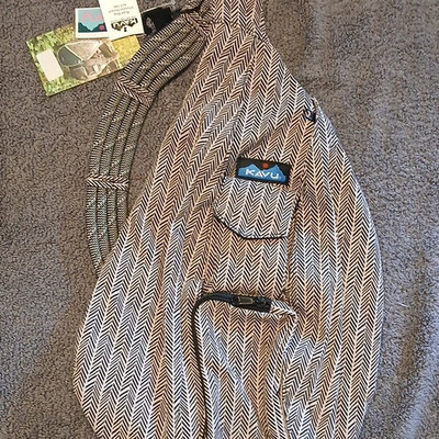 KAVU Herringbone Sling Bag Black/White Crossbody Adjustable Strap Zipper
