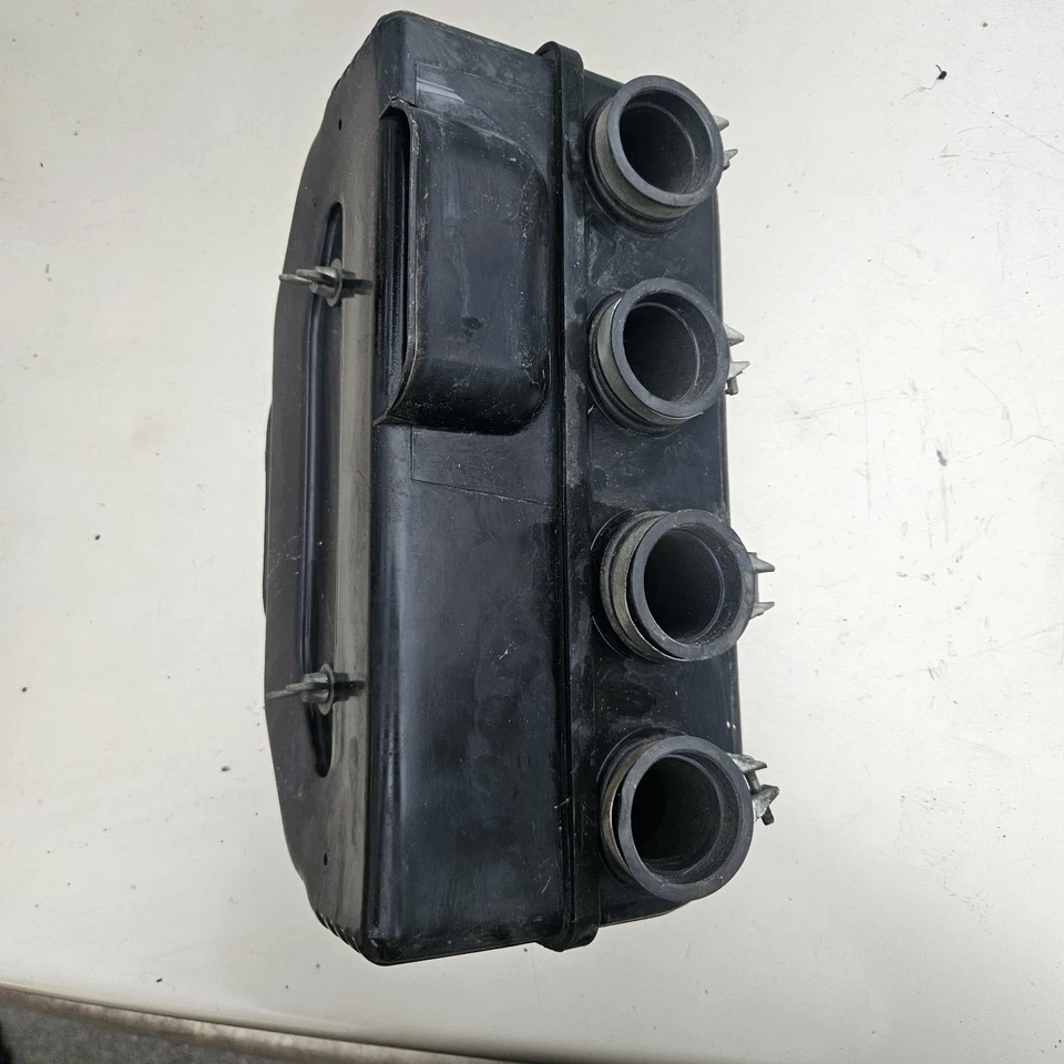 Honda 1969-74 CB750 CB 750 K1 Four OEM Original Airbox Air Intake & Filter - Image 3 of 4