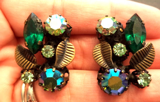 VINTAGE ESTATE MCM HIGH END AB RHINESTONE FLOWER 1 1/8" CLIP EARRINGS! G43570