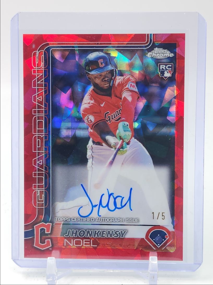 JHONKENSY NOEL 2025 TOPPS CHROME ROOKIE SAPPHIRE RED RC AUTO 1/5 Q4183