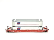 Athearn 5903 HO Gunderson Husky Stack Well Car With BN Container Loads