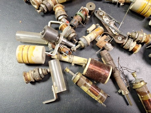 Mixed lot of new and used antique radio IF RF Antenna Coils - Picture 3 of 6