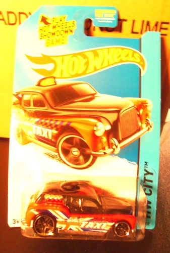 Hot Wheels Cockney Cab 2 Taxi England Colors Red Blue White Black Roof 2013 - 第 1/5 張圖片