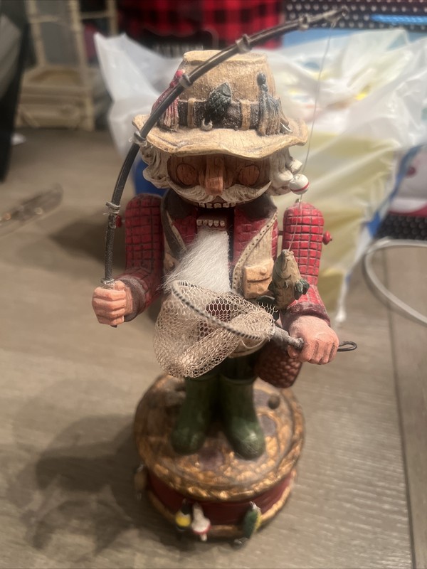"Fisherman”  Action Musical Box, Tune is dock of the Bay, Moves & Plays
