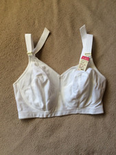 Goddess 36F White Revelation Soft Cup Bra Style 108 NWT