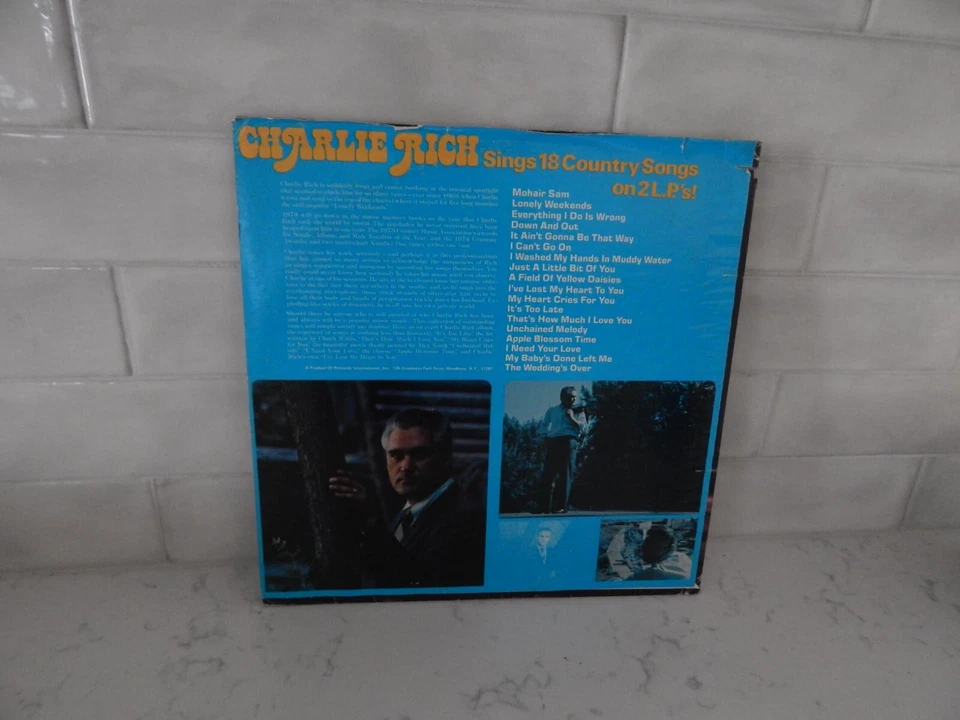 Charlie Rich: Sings 18 Songs For Beautiful Girls 12" 33 RPM DOUBLE LP - Image 2 of 2