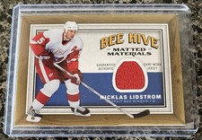 2006-07 Upper Deck Beehive Matted Materials Nicklas Lidstrom Detroit Red Wings