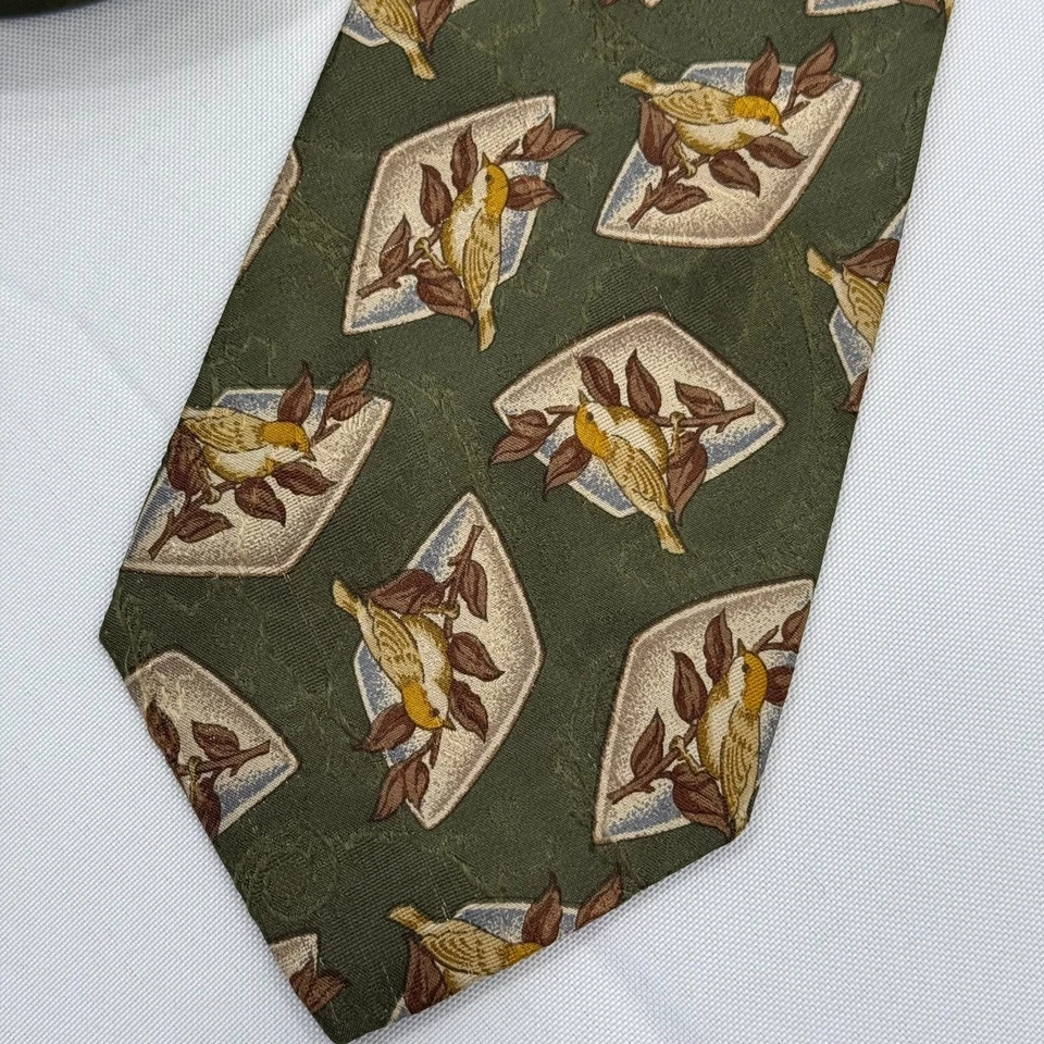 Галстук Burberrys of London 100% шелк мотив зеленые птицы и листья сделано в США - Изображение 4 из 4