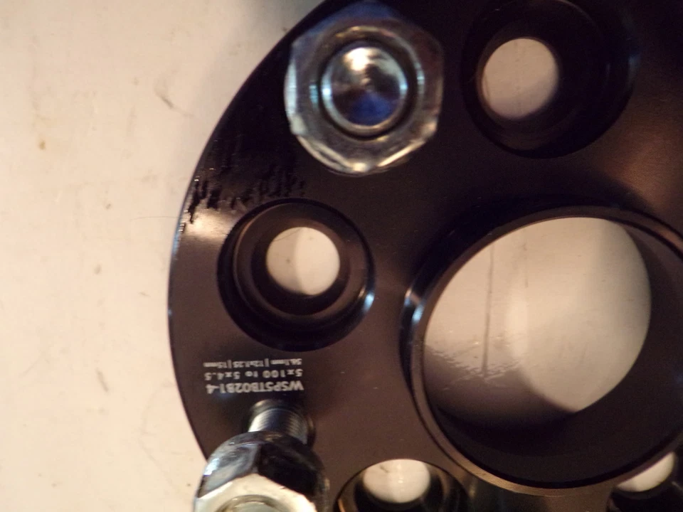 YHT AUTO 5 X 100 A 5X 4/5", ESPACIADORES DE RUEDA CENTRADOS EN EL CUBO 1/2" DE ESPESOR, JUEGO DE CUATRO Foto 4 de 4