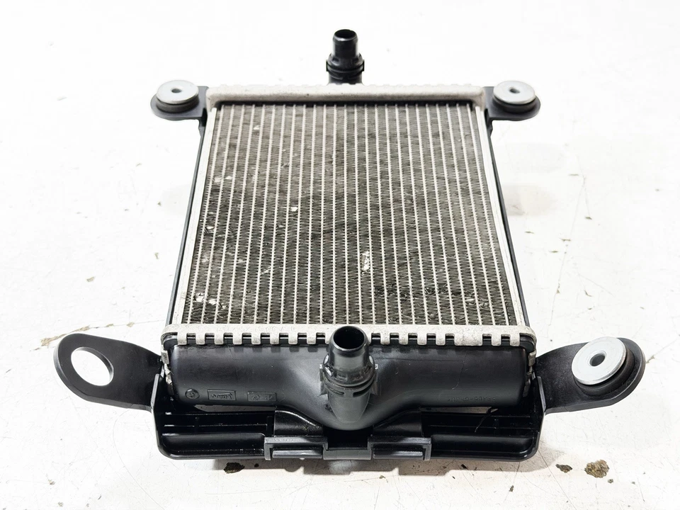 2014 - 2016 BMW F32 F33 F36 335I 435I N55 3.0L FRONT ENGINE COOLANT RADIATOR OEM - Image 4 of 4