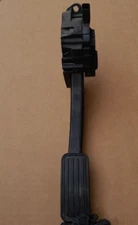 2018 Ford Edge gas pedal accelerator OEM