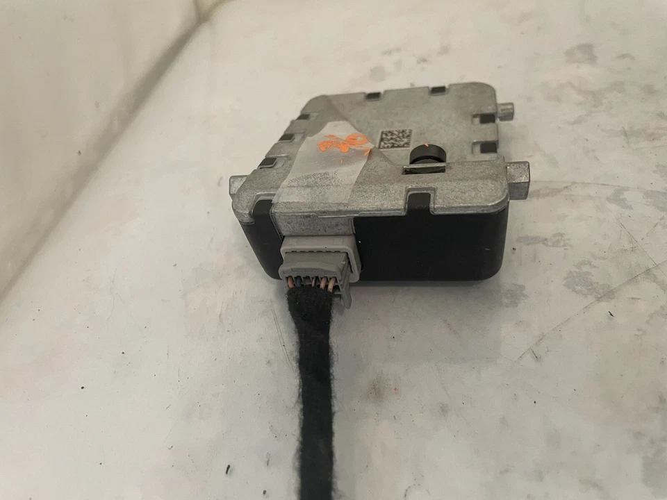 2018 TOYOTA TACOMA FRONT WINDSHIELD CAMERA OEM 8646C04020  - Image 3 of 4