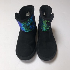 adoraboots