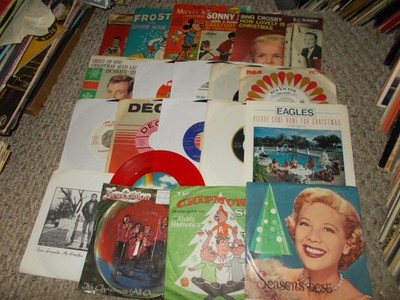 LOT OF 34 POP, ROCK, JAZZ & SOUL+ XMAS 45S SINATRA, ELVIS, ALVIN & CHIPMUNKS